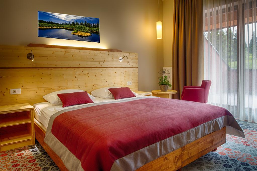 Hotel Natura Rogla Esterno foto